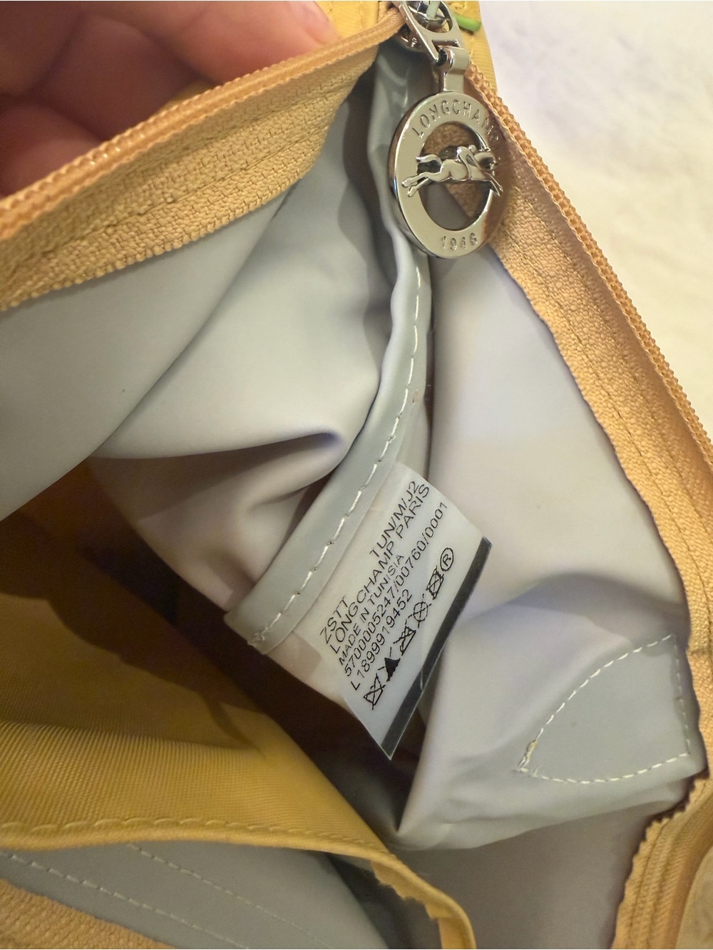 LONGCHAMP LE PILAGE TOTE! - Picture 9 of 10
